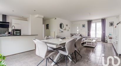 Pavilion 4 rooms of 97 m² in Gironville (77890)