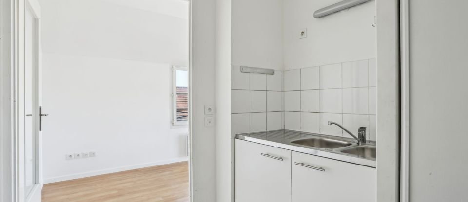 Apartment 1 room of 25 m² in Bondoufle (91070)