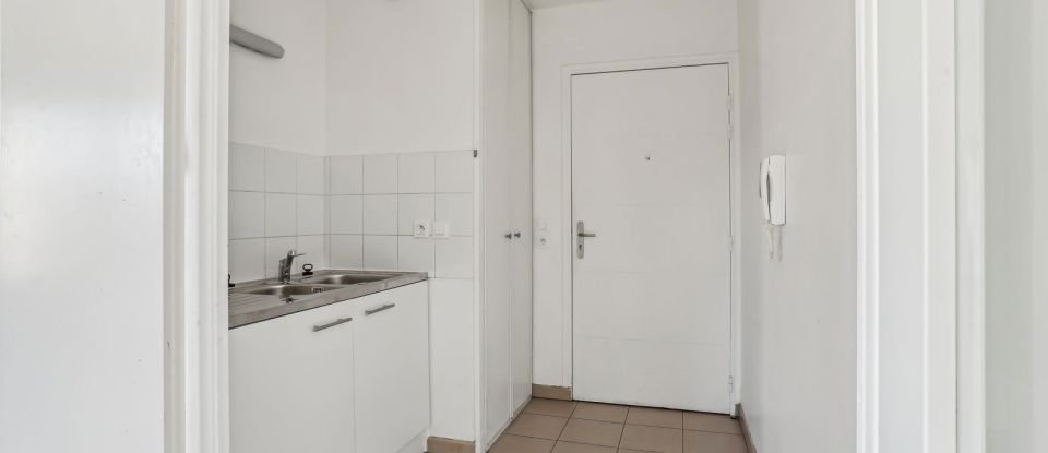 Apartment 1 room of 25 m² in Bondoufle (91070)