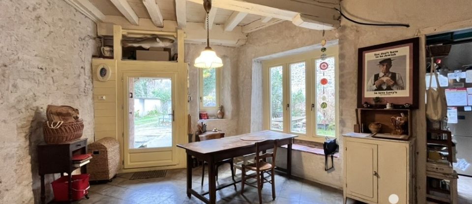 Village house 4 rooms of 145 m² in Lucq-de-Béarn (64360)