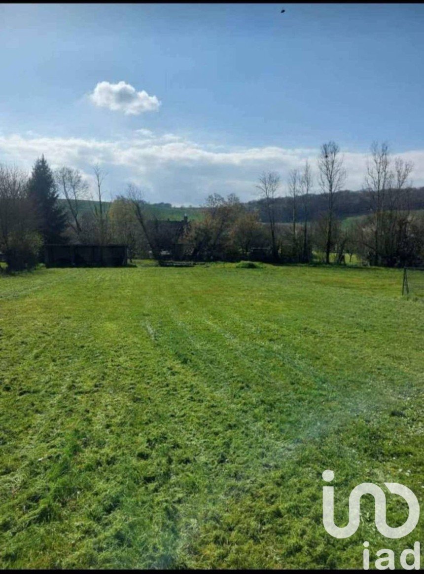 Land of 2,300 m² in Bercenay-en-Othe (10190)