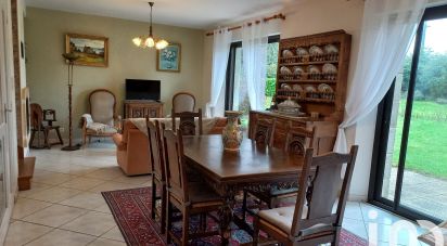 House 5 rooms of 145 m² in Carhaix-Plouguer (29270)