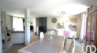 House 5 rooms of 98 m² in Villemandeur (45700)