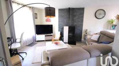 House 5 rooms of 98 m² in Villemandeur (45700)