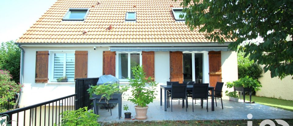 Maison 5 pièces de 98 m² à Villemandeur (45700)