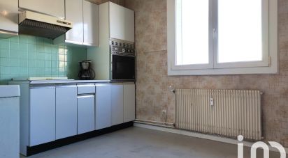 Appartement 3 pièces de 81 m² à Mende (48000)