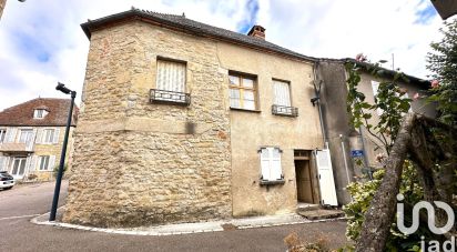 Maison de village 5 pièces de 75 m² à Alvignac (46500)