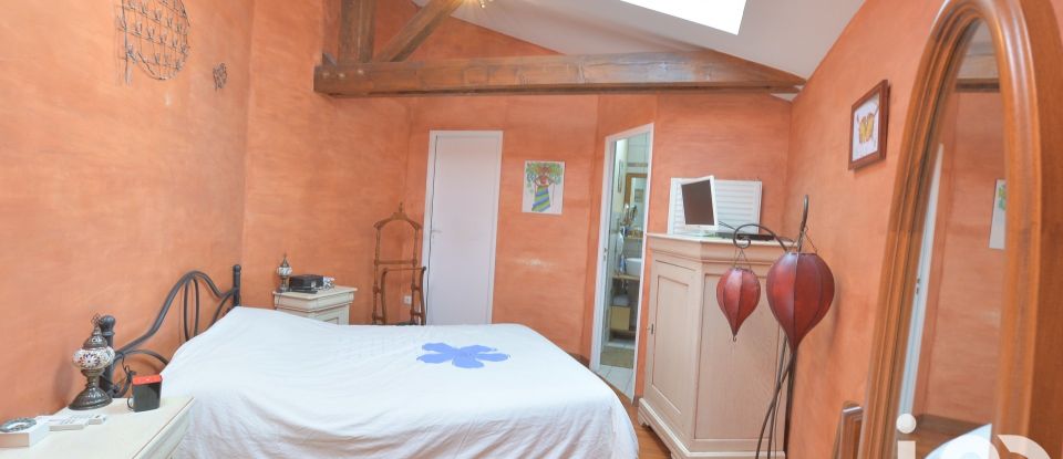 Traditional house 7 rooms of 212 m² in Saint-Vidal (43320)