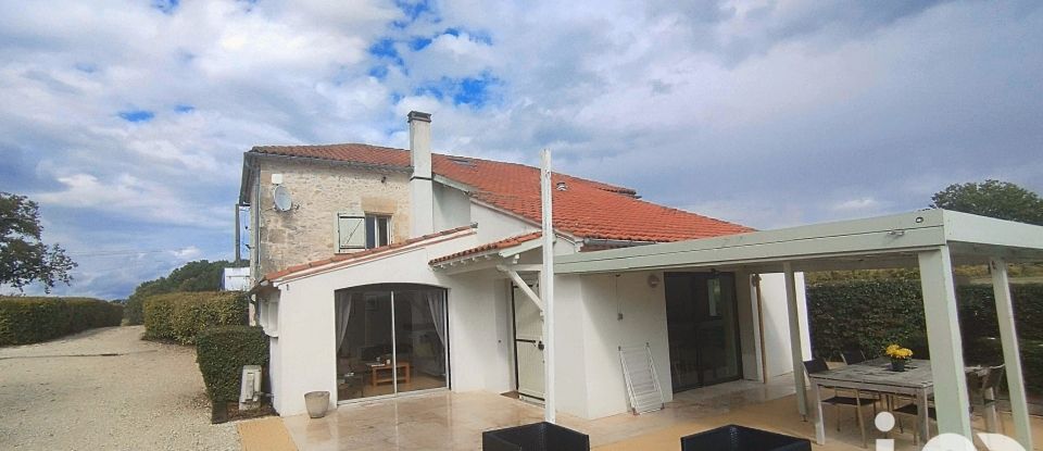 Country house 6 rooms of 126 m² in Tournon-d'Agenais (47370)