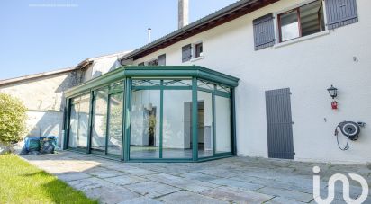 Village house 6 rooms of 142 m² in Divonne-les-Bains (01220)