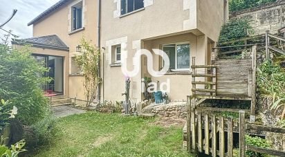 Town house 5 rooms of 120 m² in Luynes (37230)