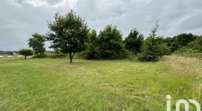 Land of 15,360 m² in - (37130)