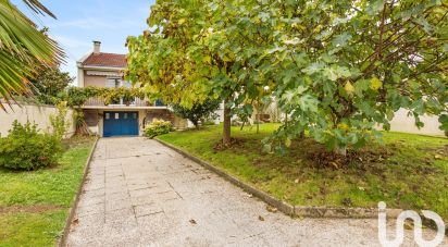 Traditional house 7 rooms of 129 m² in Les Sorinières (44840)