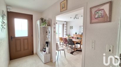 Traditional house 7 rooms of 165 m² in Bailleau-le-Pin (28120)