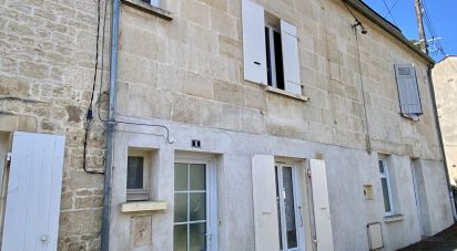 Maison 4 pièces de 85 m² à Fontenay-le-Comte (85200)