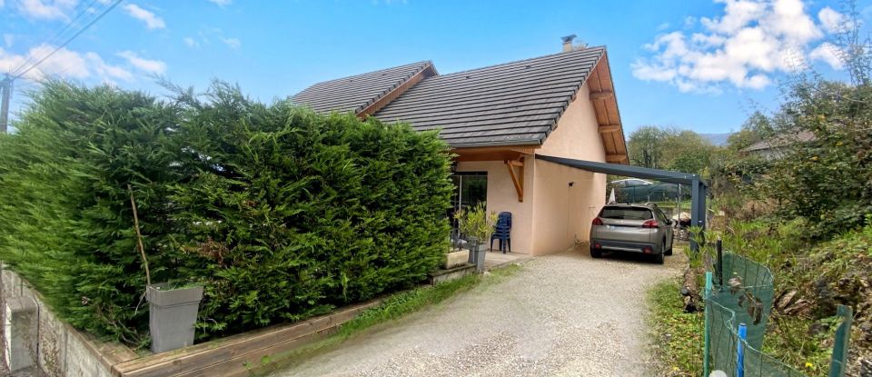 Maison 4 pièces de 95 m² à Lépin-le-Lac (73610)