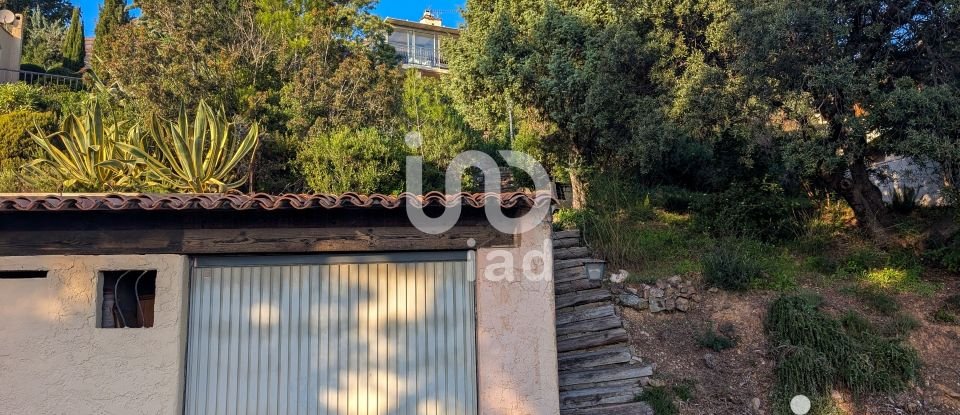 House 4 rooms of 86 m² in Roquebrune-sur-Argens (83520)