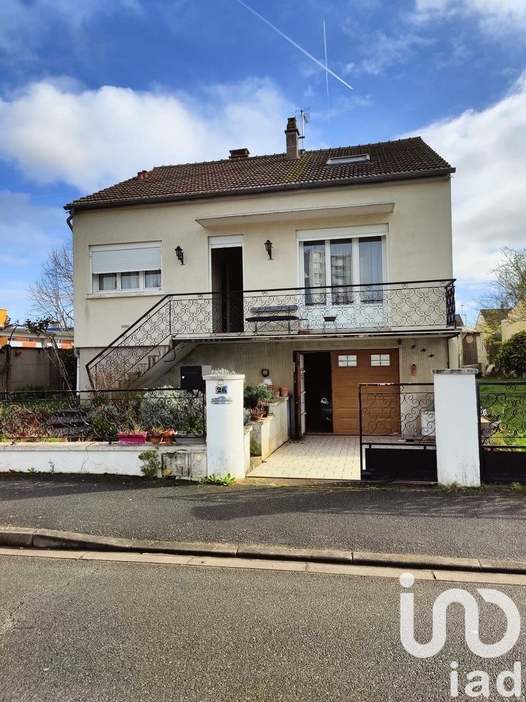 House 3 rooms of 75 m² in Chartres (28000)