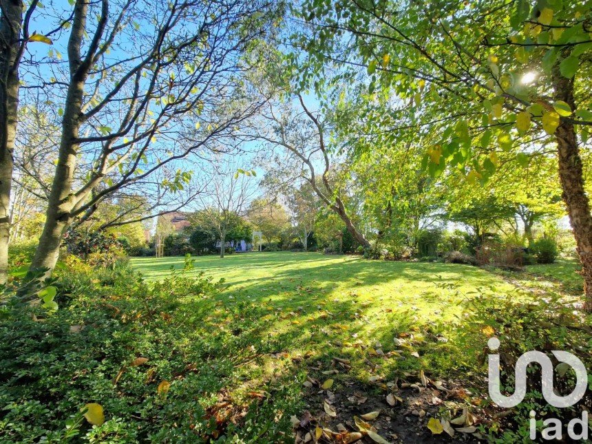 House 7 rooms of 125 m² in Châteauneuf-sur-Loire (45110)