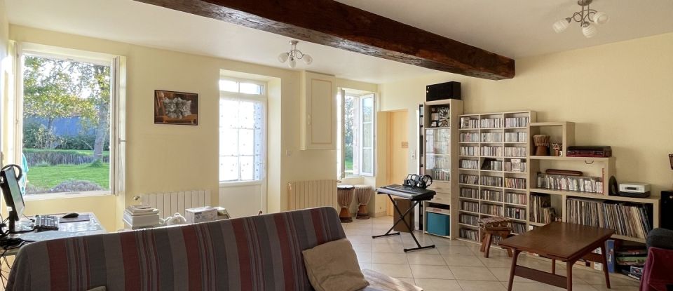 Country house 5 rooms of 117 m² in Saint-Laurs (79160)