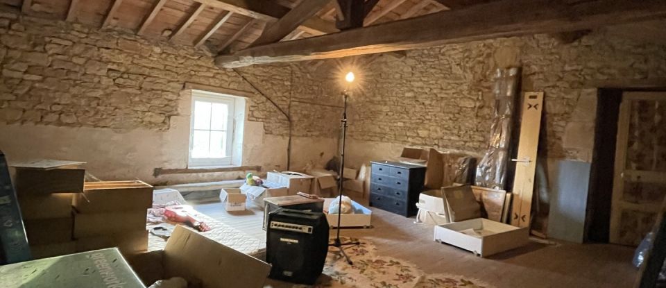 Maison de campagne 5 pièces de 117 m² à Saint-Laurs (79160)