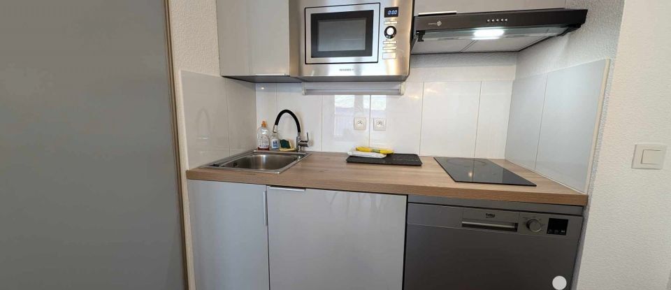 Apartment 2 rooms of 34 m² in LA MONGIE (65200)