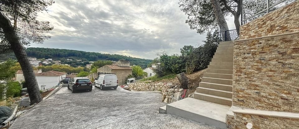 House 4 rooms of 100 m² in Gardanne (13120)