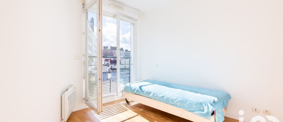 Appartement 2 pièces de 45 m² à Paris (75017)