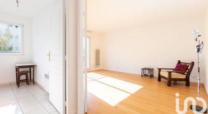 Appartement 2 pièces de 45 m² à Paris (75017)