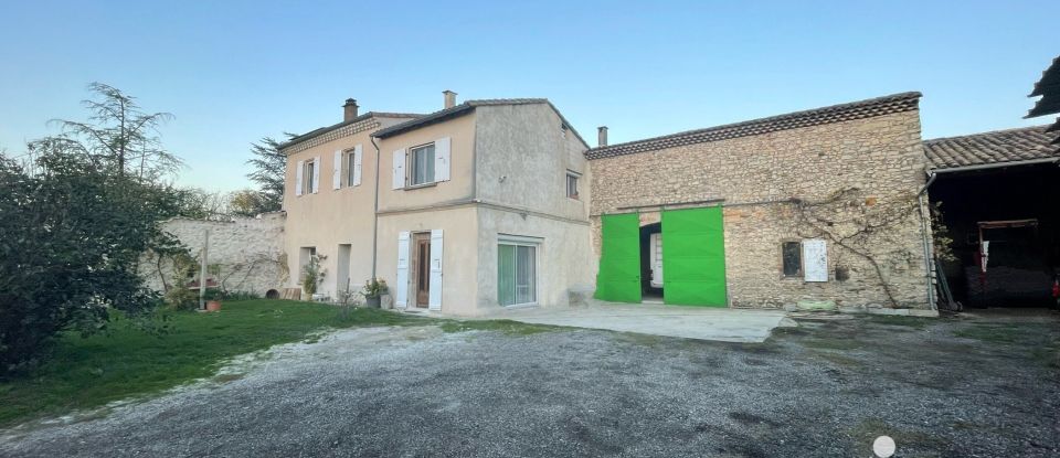 Ferme 5 pièces de 140 m² à Saulce-sur-Rhône (26270)