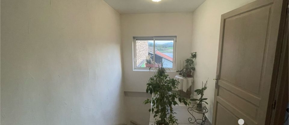 Ferme 5 pièces de 140 m² à Saulce-sur-Rhône (26270)