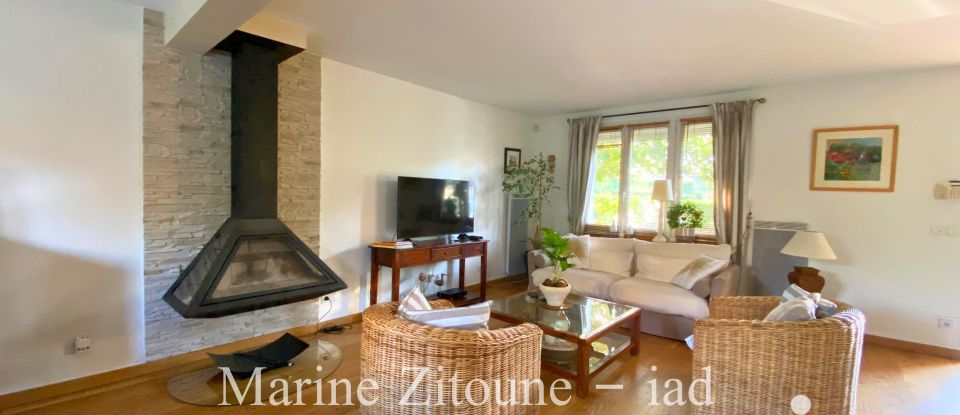 Maison 6 pièces de 124 m² à Ormoy (91540)