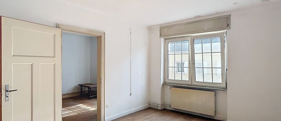 Maison 9 pièces de 230 m² à Hottviller (57720)