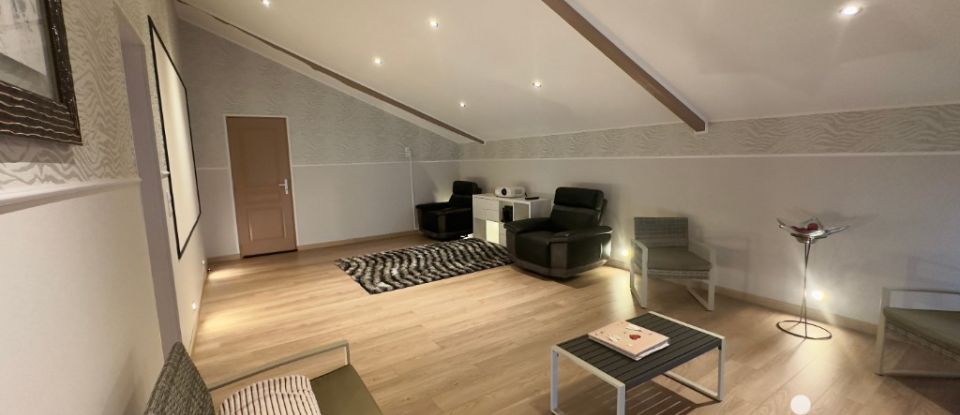 Maison traditionnelle 5 pièces de 120 m² à - (86400)