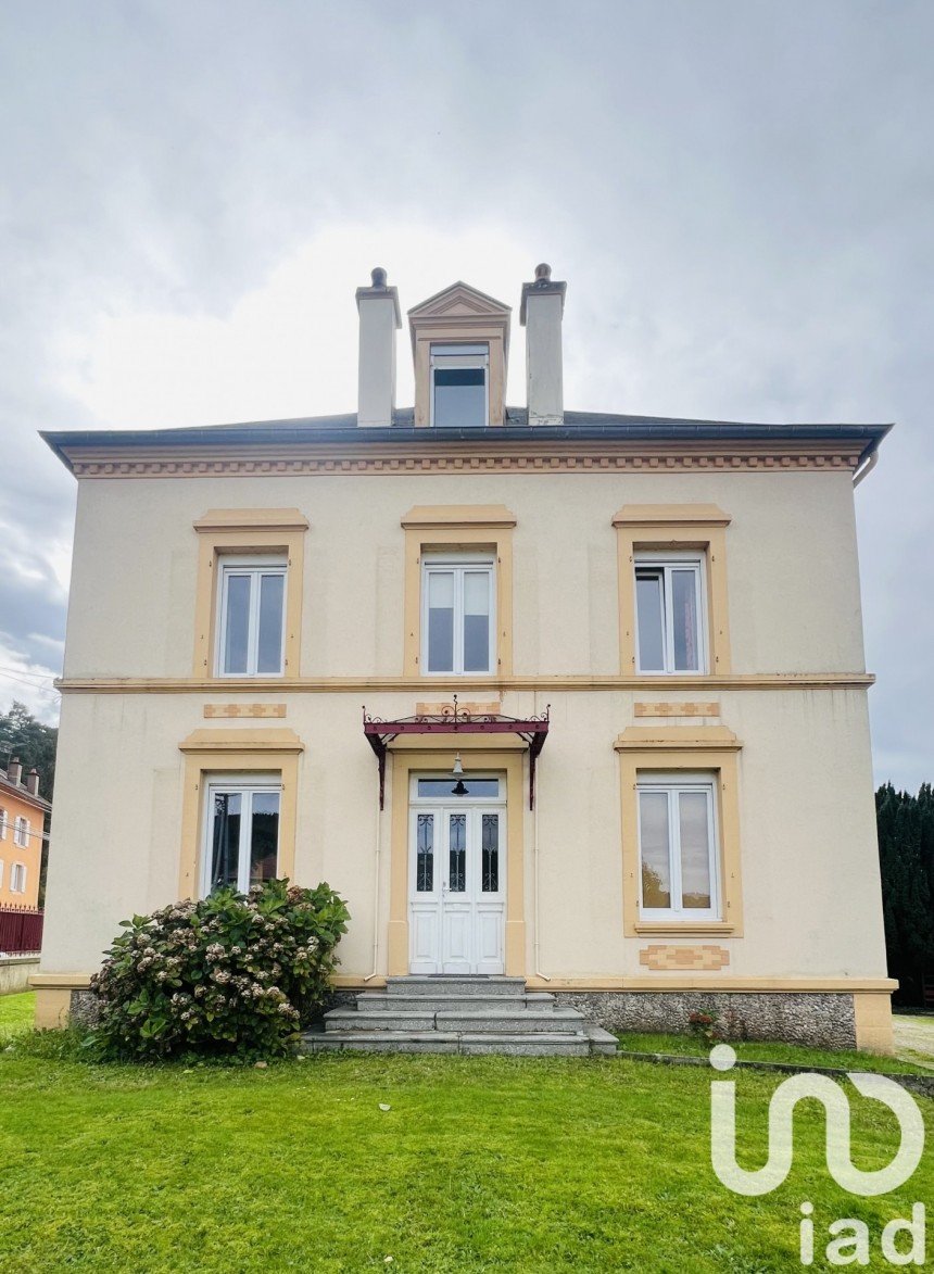 House 10 rooms of 225 m² in Éloyes (88510)