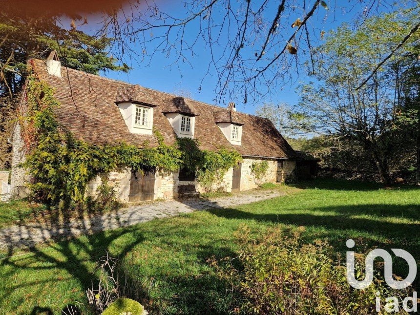 Maison de campagne 5 pièces de 156 m² à Payrac (46350)