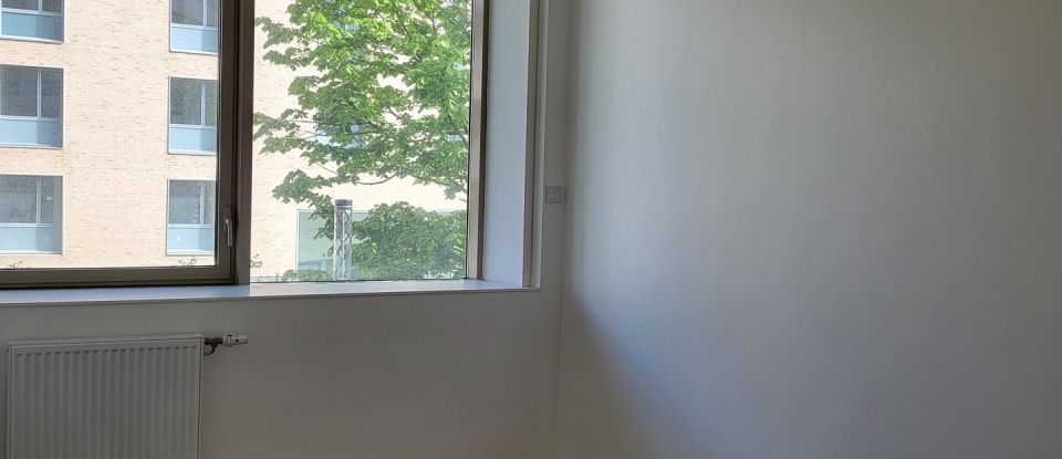 Appartement 3 pièces de 47 m² à Bordeaux (33100)