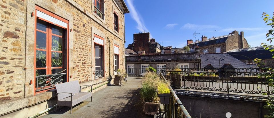 House 10 rooms of 420 m² in Fougères (35300)