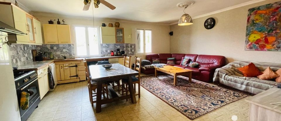 Lodge 6 rooms of 222 m² in Le Buisson-de-Cadouin (24480)