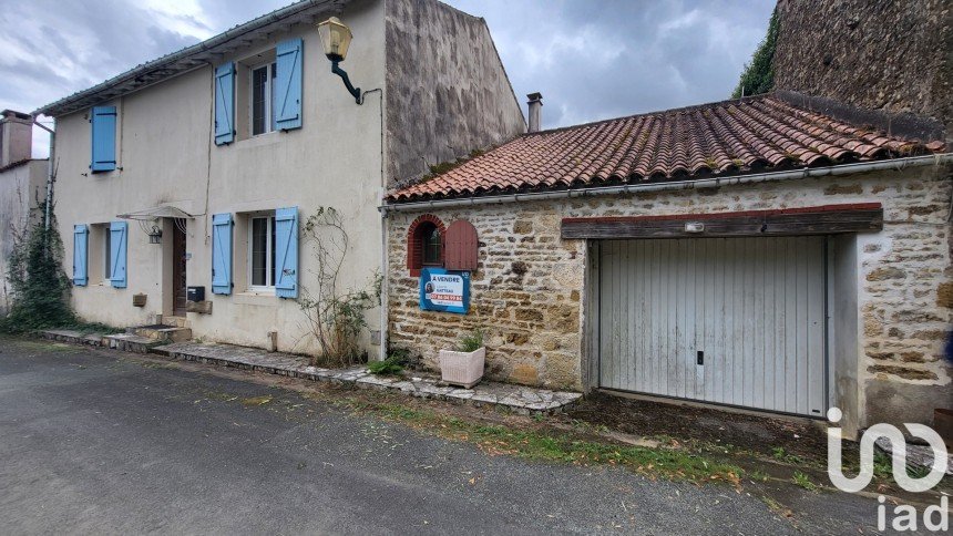 Maison de campagne 6 pièces de 140 m² à La Chapelle-Thémer (85210)