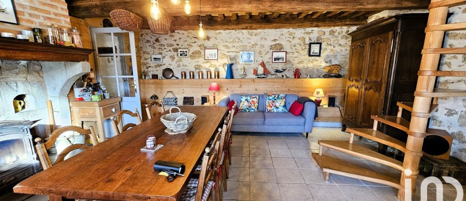 Maison de campagne 4 pièces de 75 m² à Cussy-en-Morvan (71550)