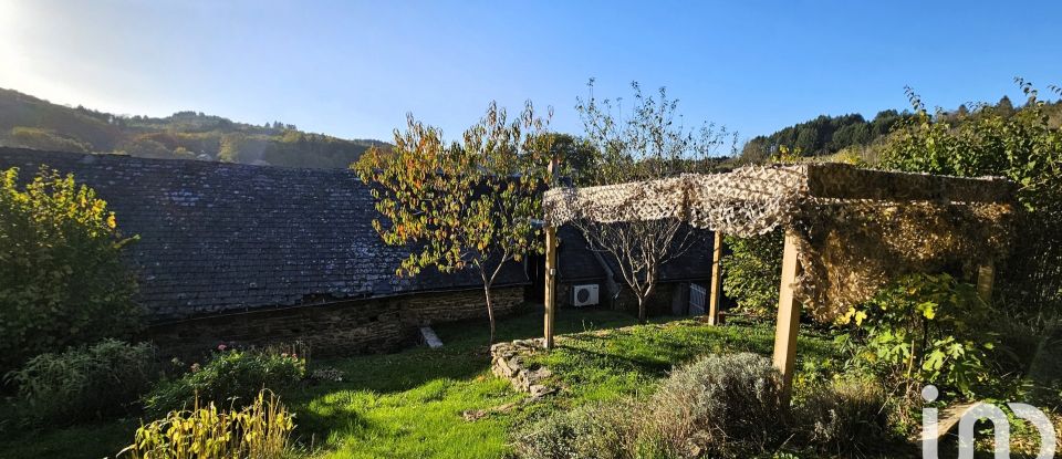 Maison de campagne 4 pièces de 75 m² à Cussy-en-Morvan (71550)