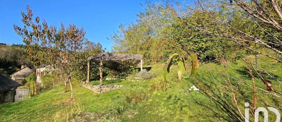 Maison de campagne 4 pièces de 75 m² à Cussy-en-Morvan (71550)