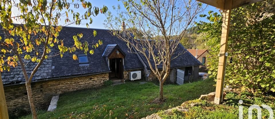 Maison de campagne 4 pièces de 75 m² à Cussy-en-Morvan (71550)