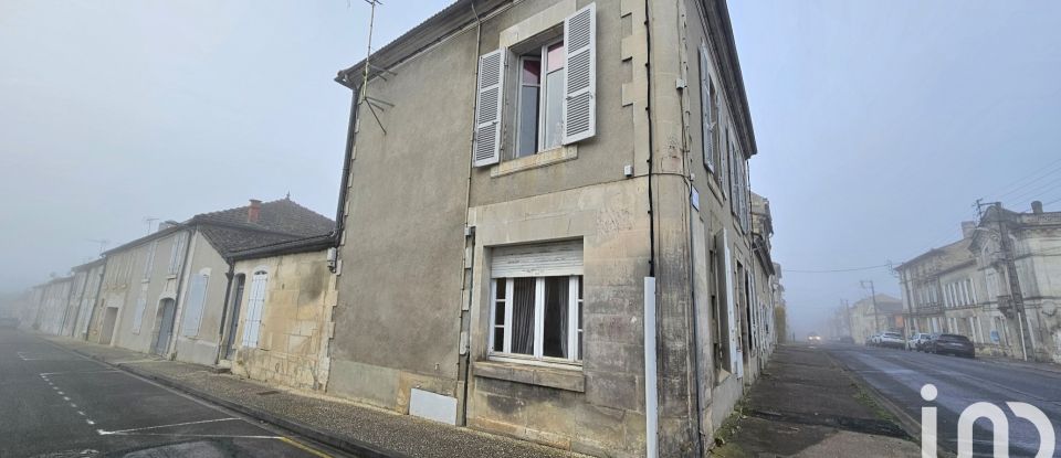 Maison 6 pièces de 183 m² à Jarnac (16200)