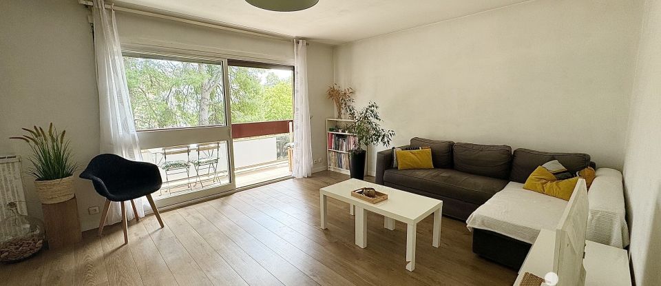 Apartment 4 rooms of 84 m² in Aix-en-Provence (13100)