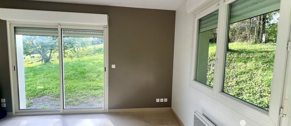 House 5 rooms of 130 m² in Saint-Jean-le-Vieux (64220)