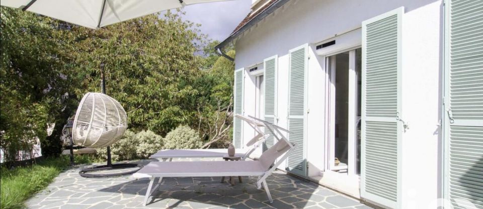 Maison 6 pièces de 187 m² à Maule (78580)