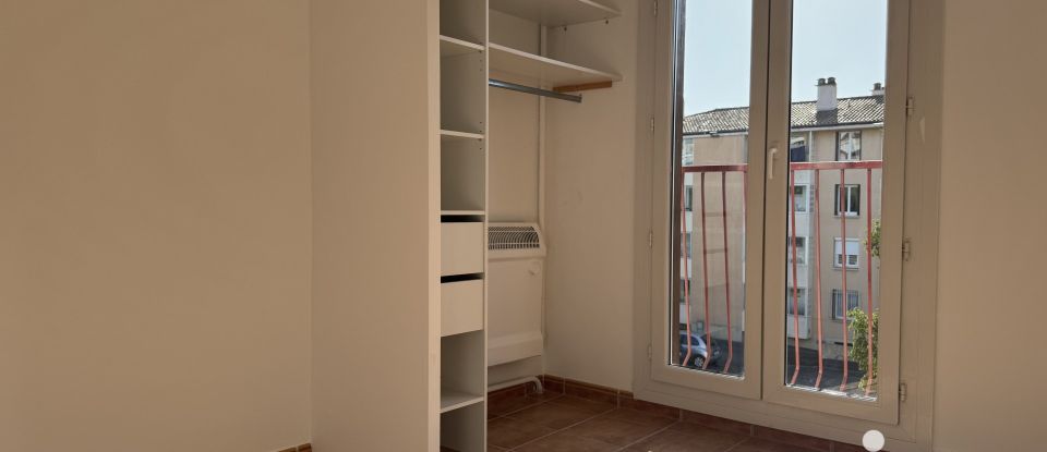 Appartement 3 pièces de 75 m² à Salon-de-Provence (13300)