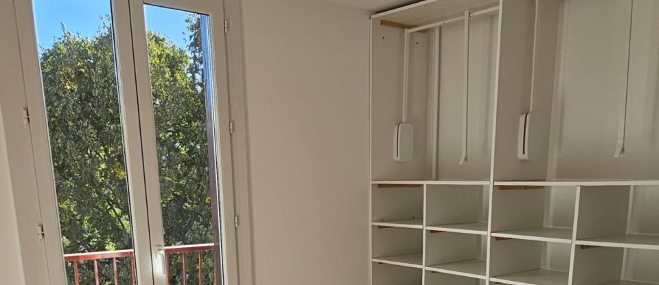 Appartement 3 pièces de 75 m² à Salon-de-Provence (13300)